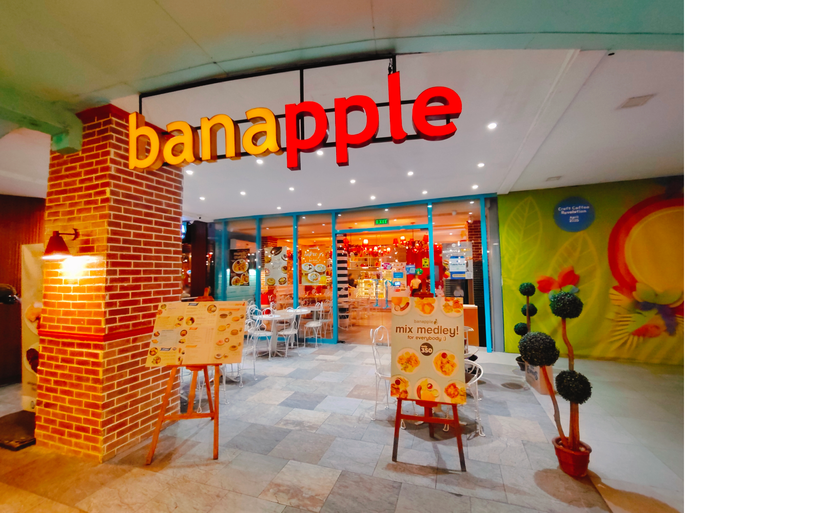 BANAPPLE in SM City North EDSA